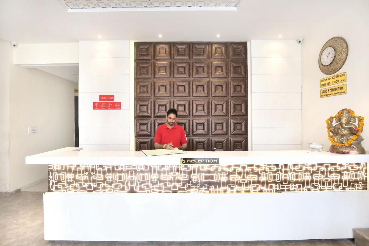 Capital O 8510 Welcome Inn Amritsar Luaran gambar