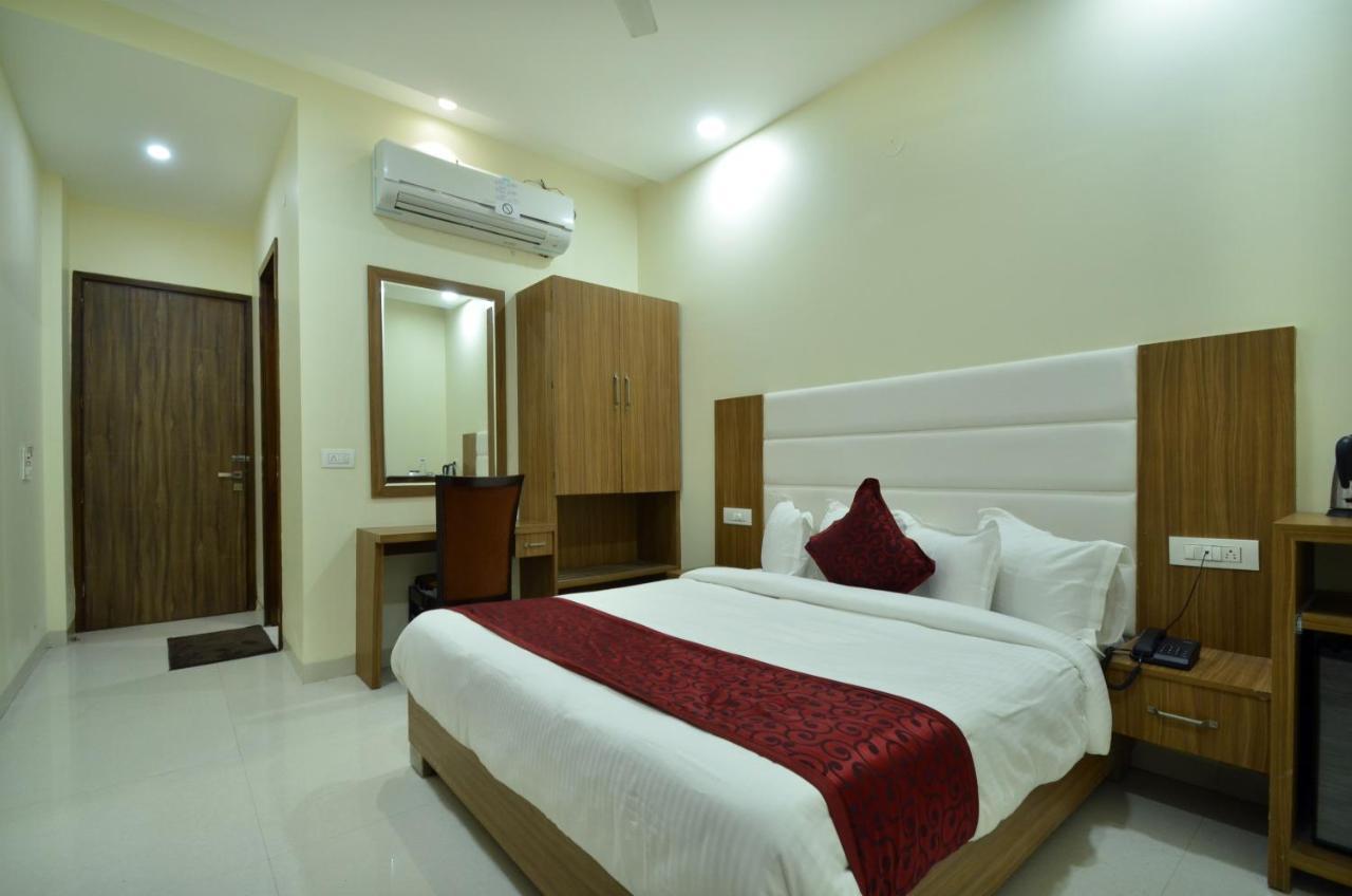 Capital O 8510 Welcome Inn Amritsar Luaran gambar