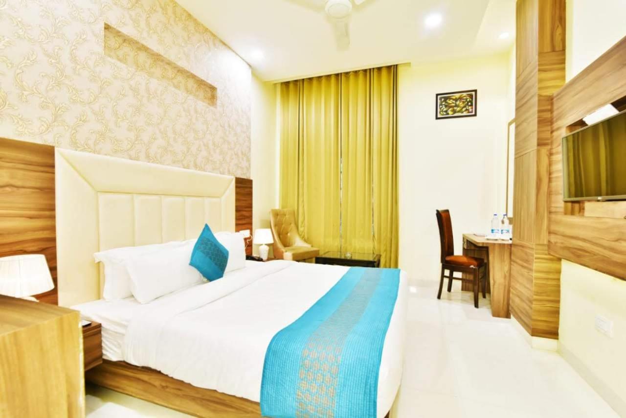 Capital O 8510 Welcome Inn Amritsar Luaran gambar