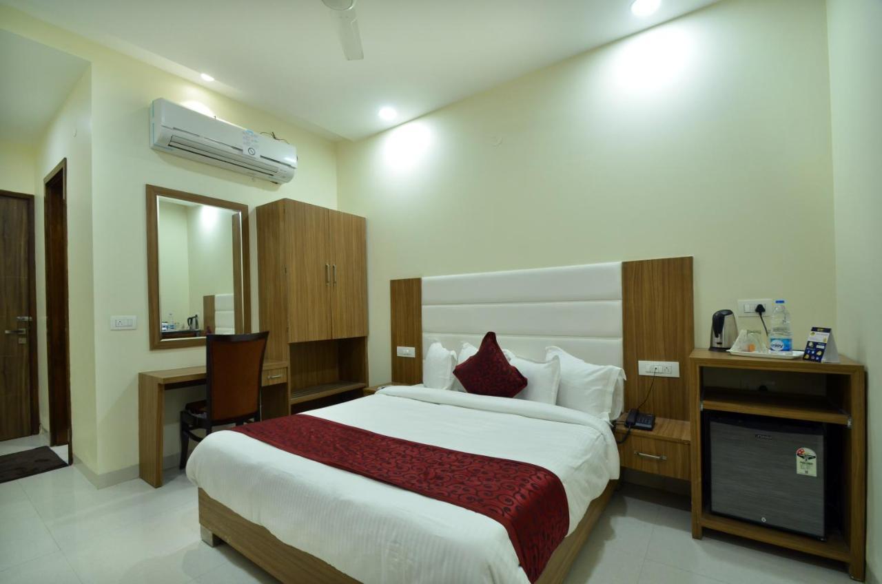 Capital O 8510 Welcome Inn Amritsar Luaran gambar